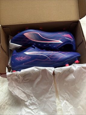 Ultra 5 play FG/AG Wn’s Soccer Cleats